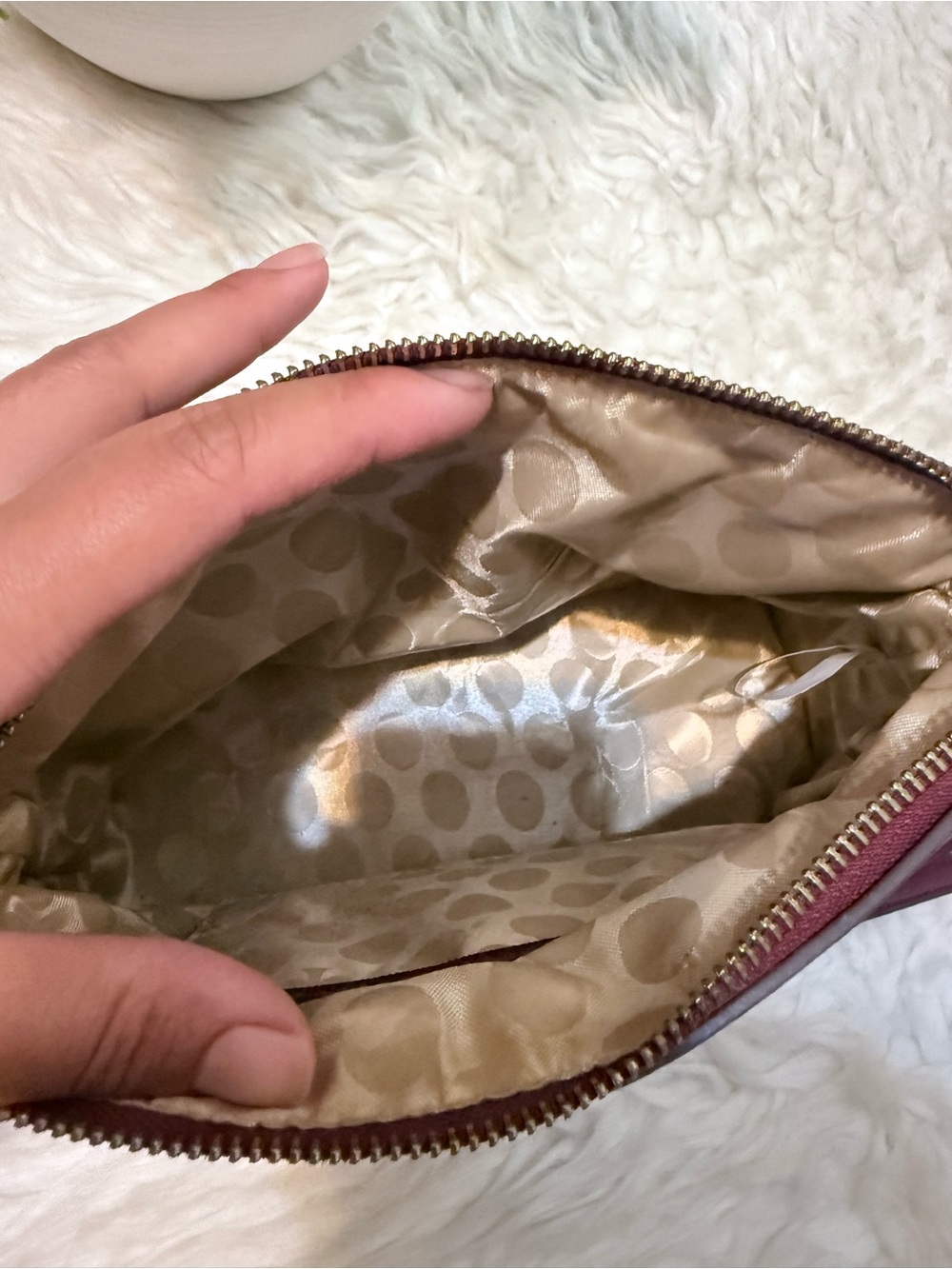 kate spade Plum Saffiano Crossbody with Gold-Tone Logo - Picture 7 of 8